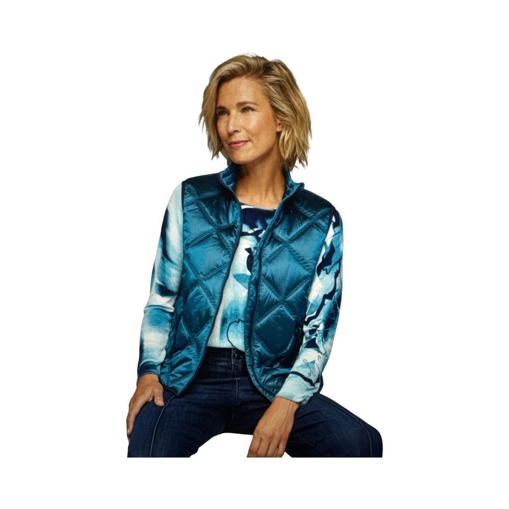 RABE DIAMOND QUILTED VEST. TEAL BLUE
